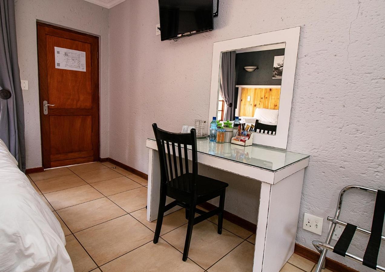The Doors Inn Mokopane Bagian luar foto