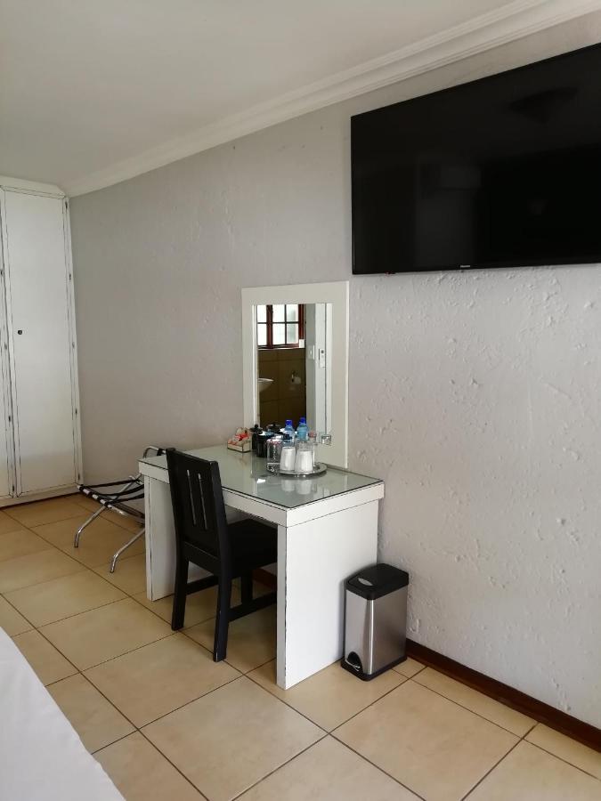 The Doors Inn Mokopane Bagian luar foto